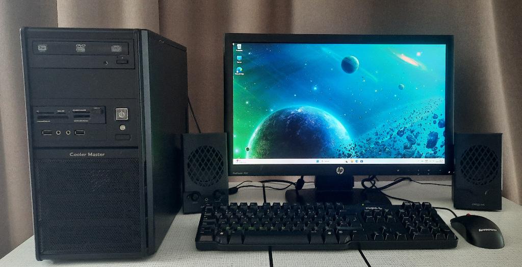 Complete Pc - Win11, 8 GB, 3 à 4 Ghz, SSD, 240 Gb