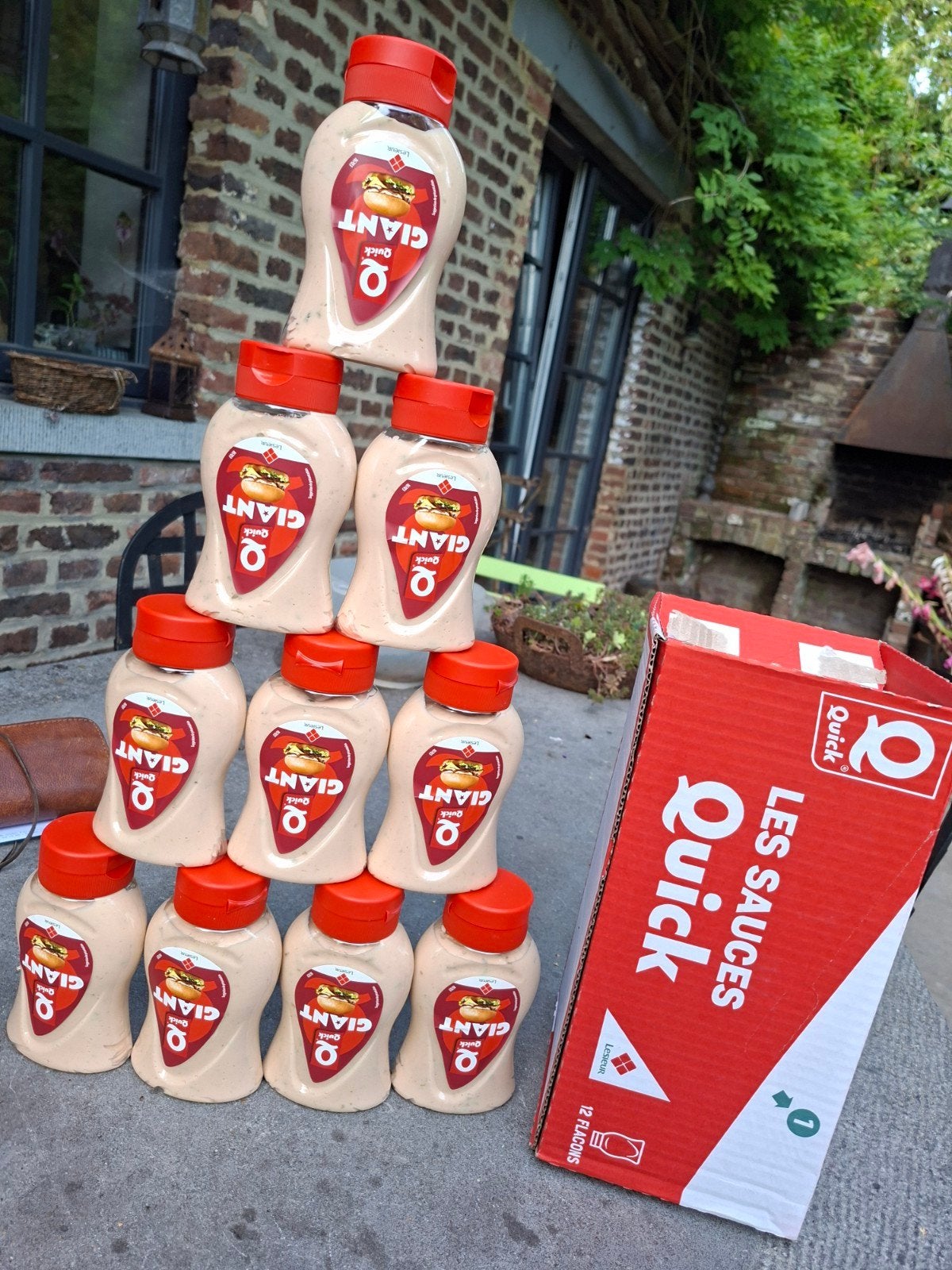 De echte GIANT-saus van Quick