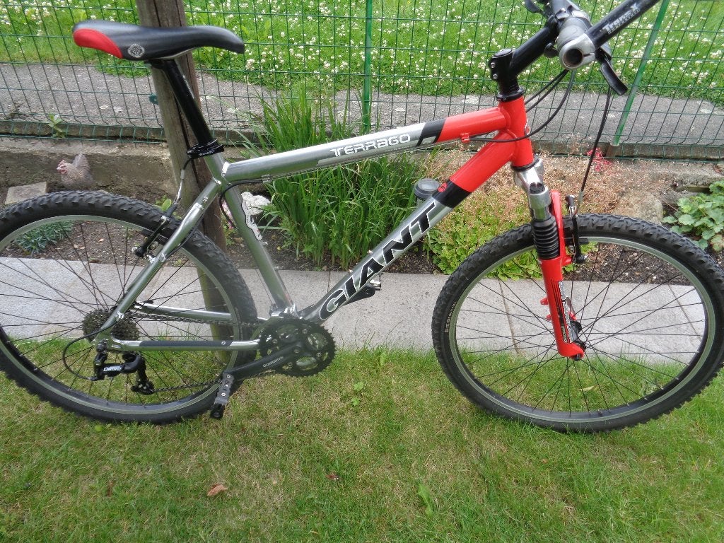 VTT 26" GIANT  27 VITESSES COMME NEUF NEGOCIABLE, Enlèvement, Comme neuf, Giant