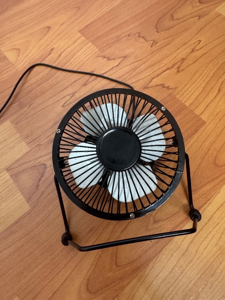 Mini Ventilateur de Bureau USB en Métal - Noir, Verzenden, Zo goed als nieuw