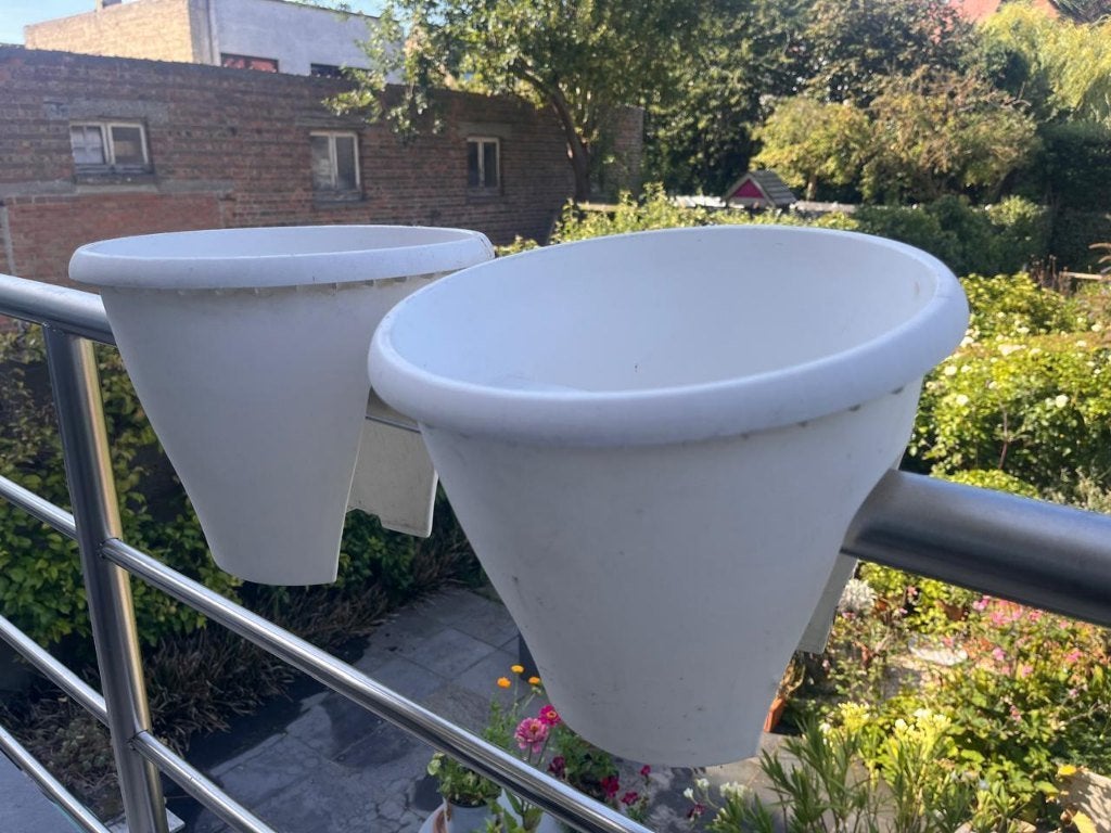 Set van 2 witte balkonbakken voor balustrade, Jardin & Terrasse, Enlèvement ou Envoi, Balcon, Rond, Utilisé