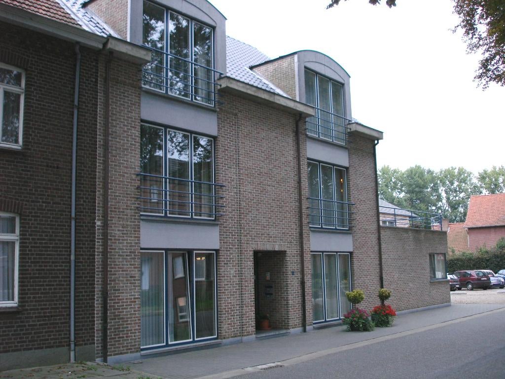 APPARTEMENT MET RUIM TERRAS TE HUUR IN CENTRUM VAN MAASEIK, Immo, Appartements & Studios à louer, Province de Limbourg