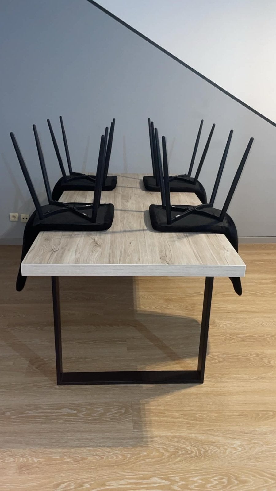 Salle a manger avec 4 chaises, Enlèvement ou Envoi, Comme neuf
