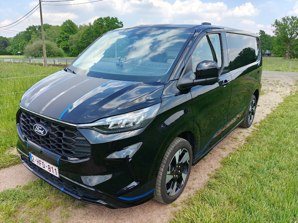 Ford Transit Sport Custom 2.0 TD 170Pk, Auto's, Bestelwagens en Lichte vracht, Euro 6, 4 cilinders, Zwart, Diesel