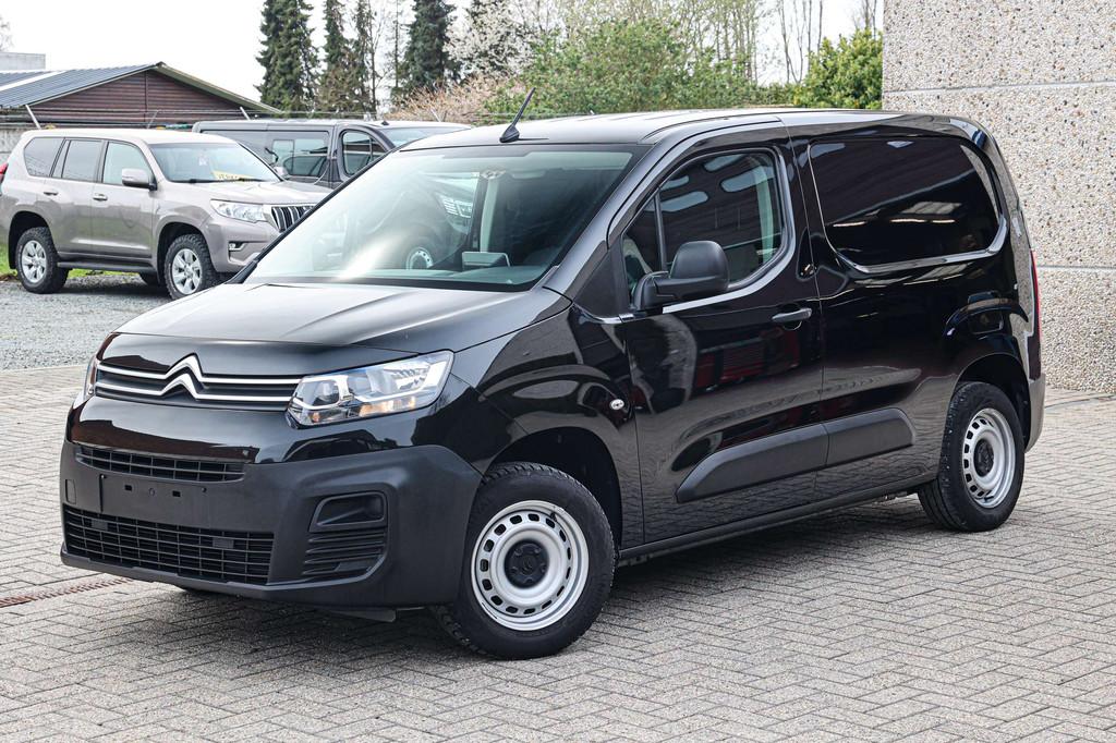 Citroën Berlingo 3-ZITPLAATSEN*APPLE-CARPLAY*PARKEERSENSORE, Auto's, Bestelwagens en Lichte vracht, Voorwielaandrijving, 75 kW