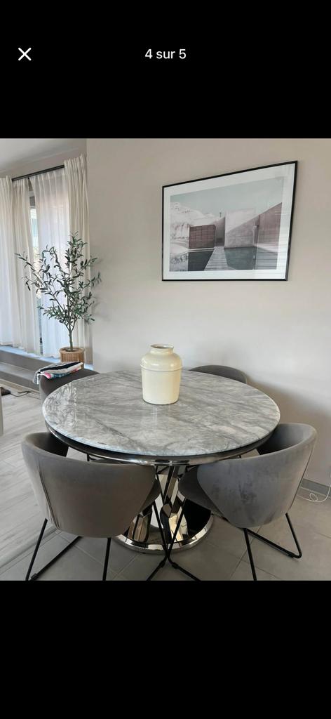 Table en marbre et chaises, Enlèvement, Comme neuf