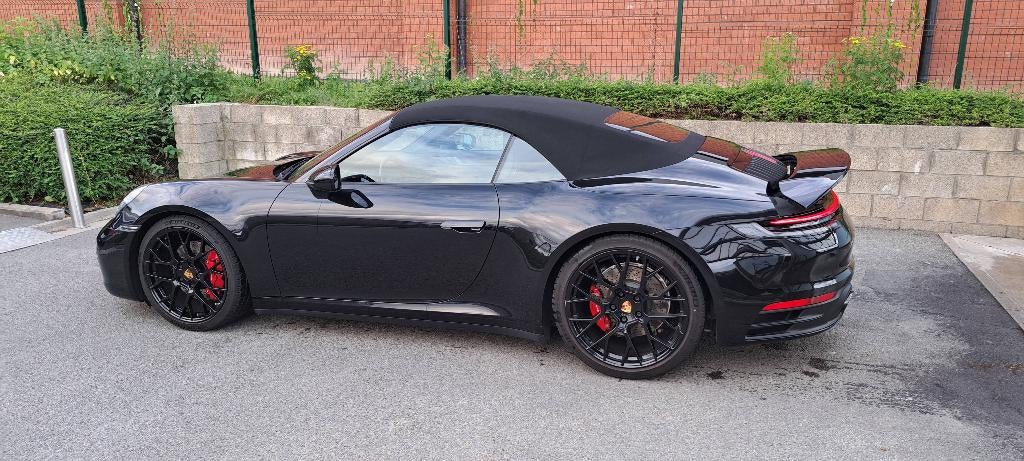 Porsche 911/992 4S cabriolet, Autos, Porsche, Particulier, 4x4, Essence, Cabriolet, Noir, Noir, Cuir, Quatre roues motrices / 4X4