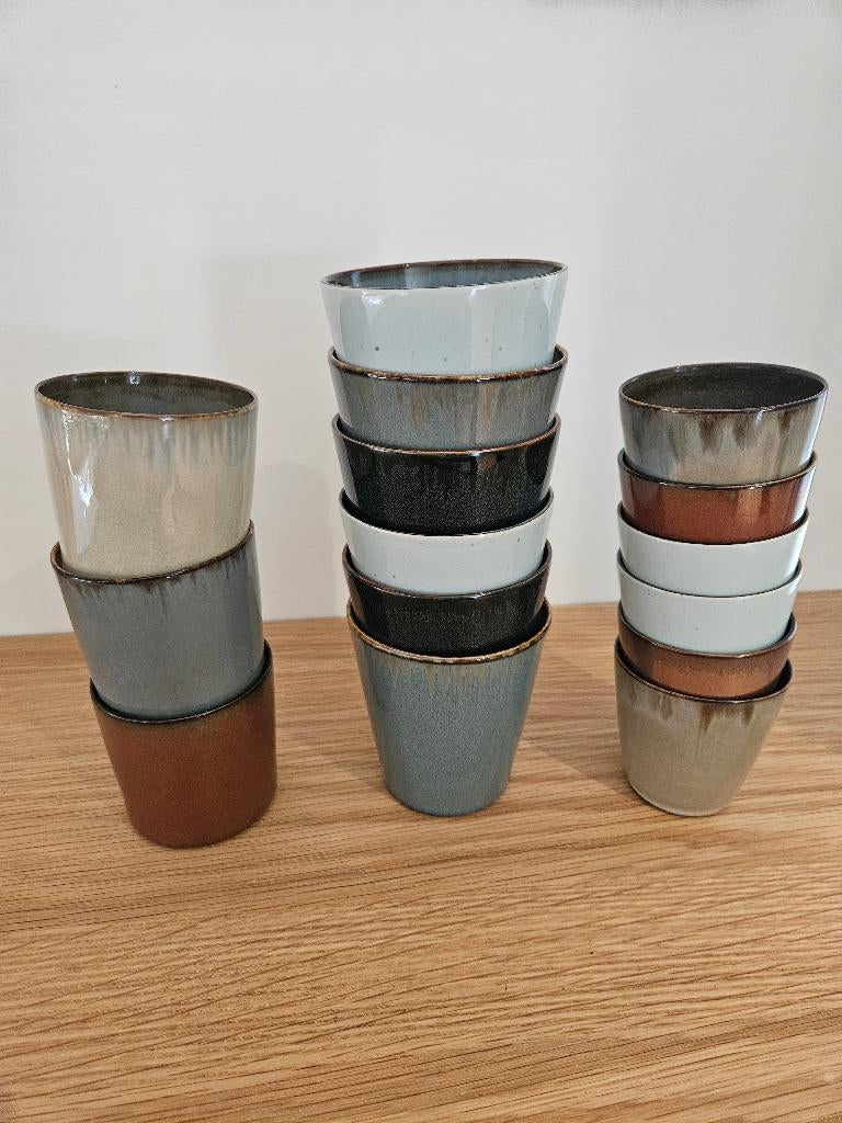 Koffie/theekopjes Serax - 15st., Huis en Inrichting, Keuken | Servies, Ophalen, Zo goed als nieuw, Kop(pen) en/of Schotel(s)