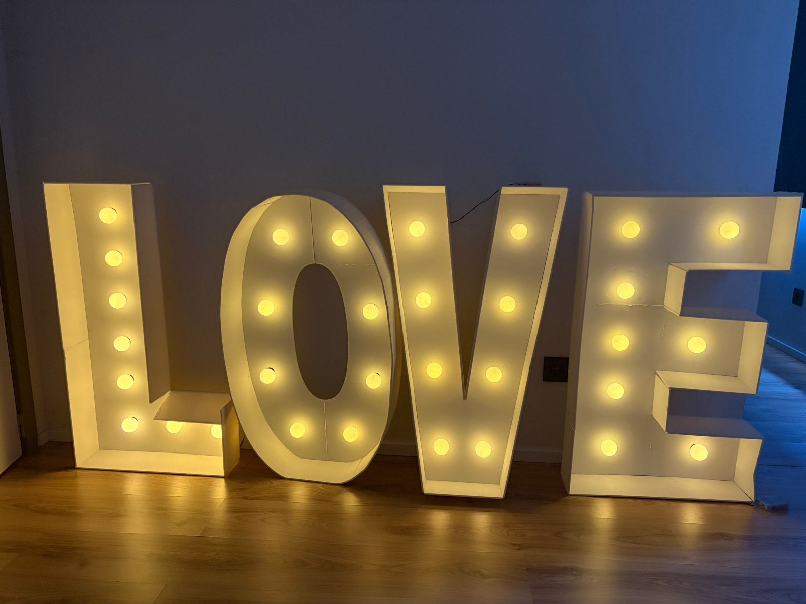 Lichtgevende letter 1m20, Hobby en Vrije tijd, Ophalen, Zo goed als nieuw