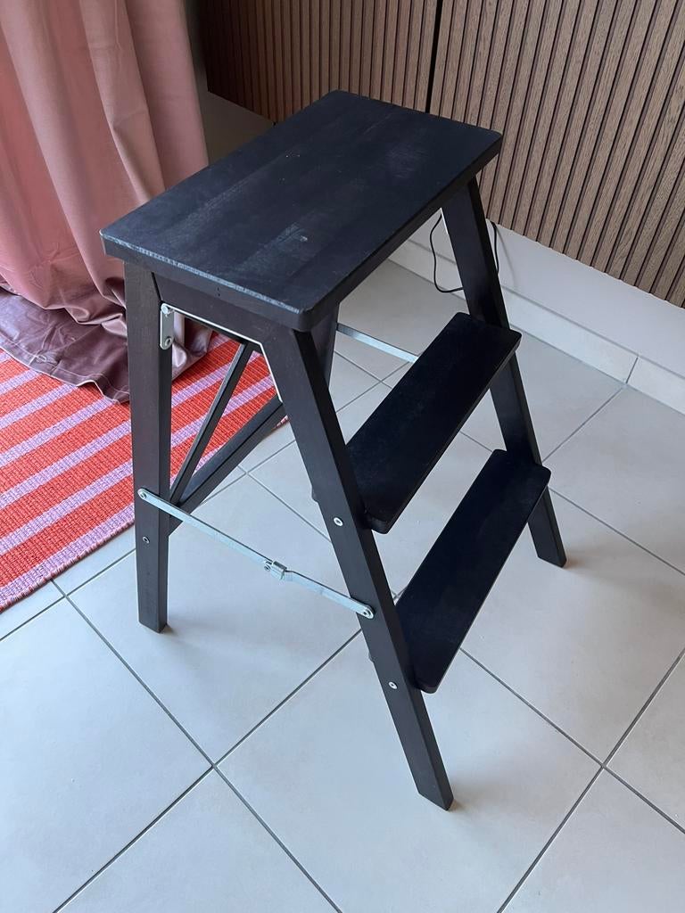 Ikea inklapbaar opstapje, Ophalen, Zo goed als nieuw, Hout