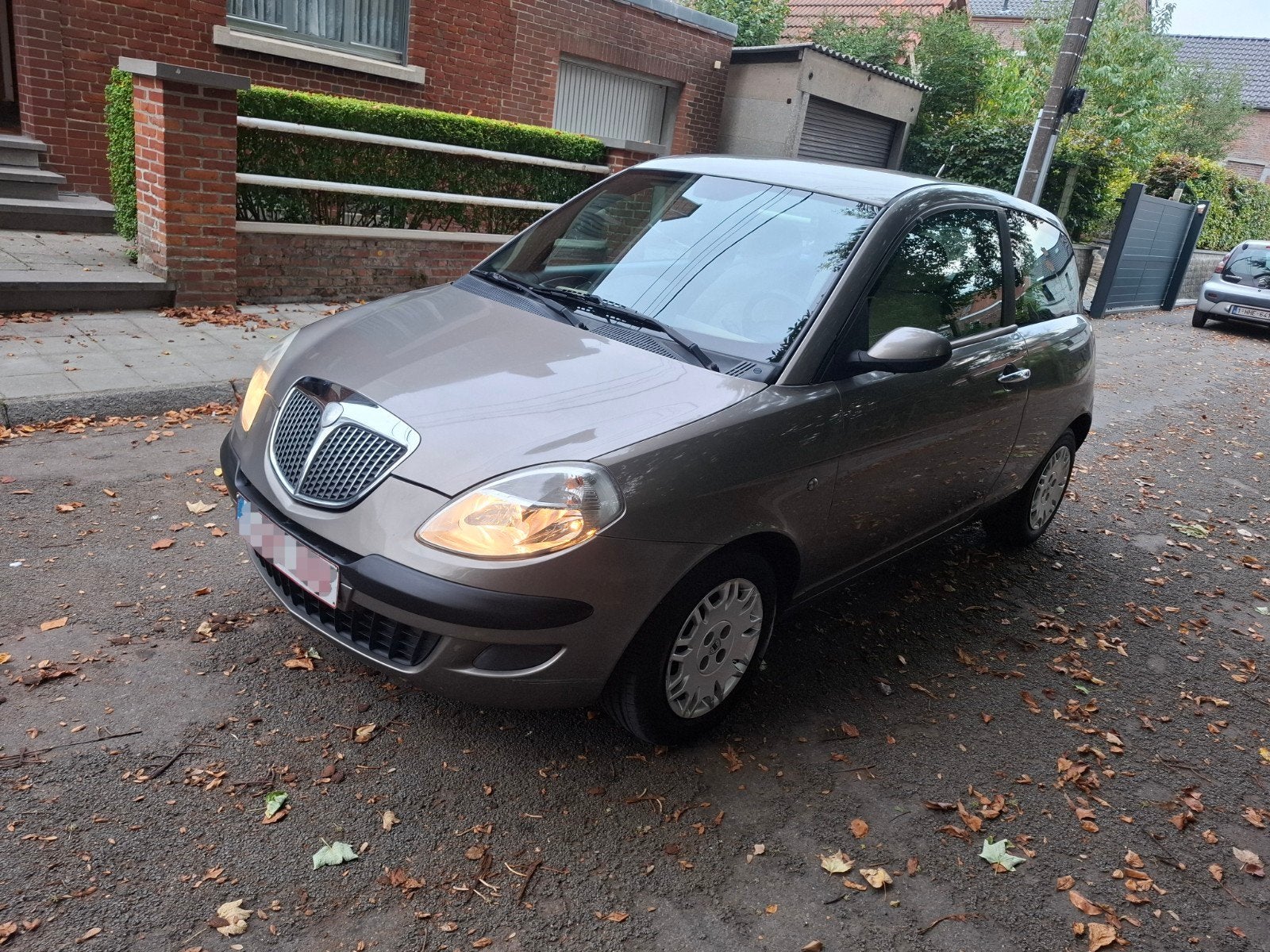 Lancia Ypsilon 1.4i Automatique *Euro 4 Essence**, Auto's, Automaat, Radio, 1400 cc, Particulier