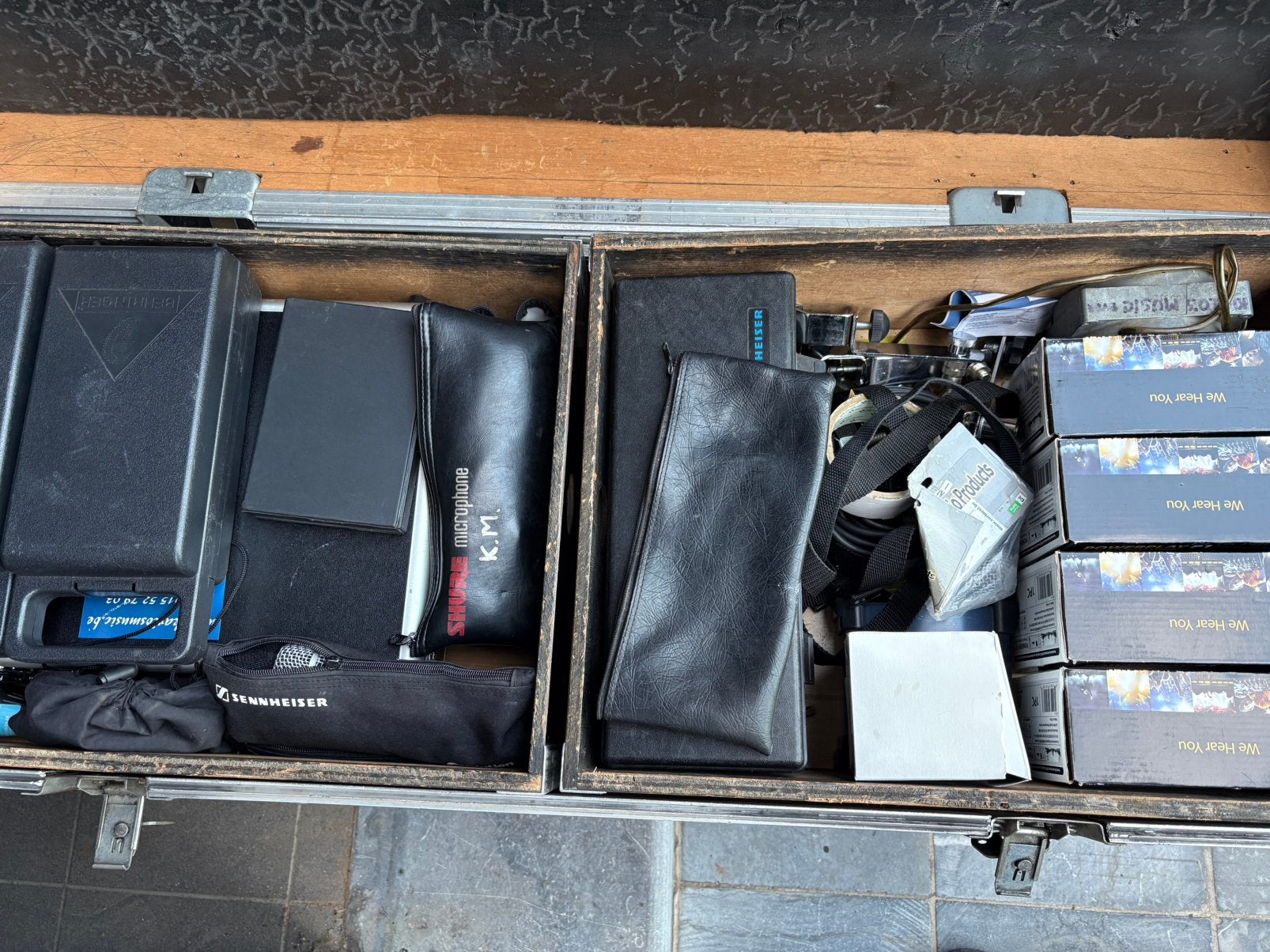 Flight-case pour pieds de microphone, Enlèvement, Utilisé, Flight case