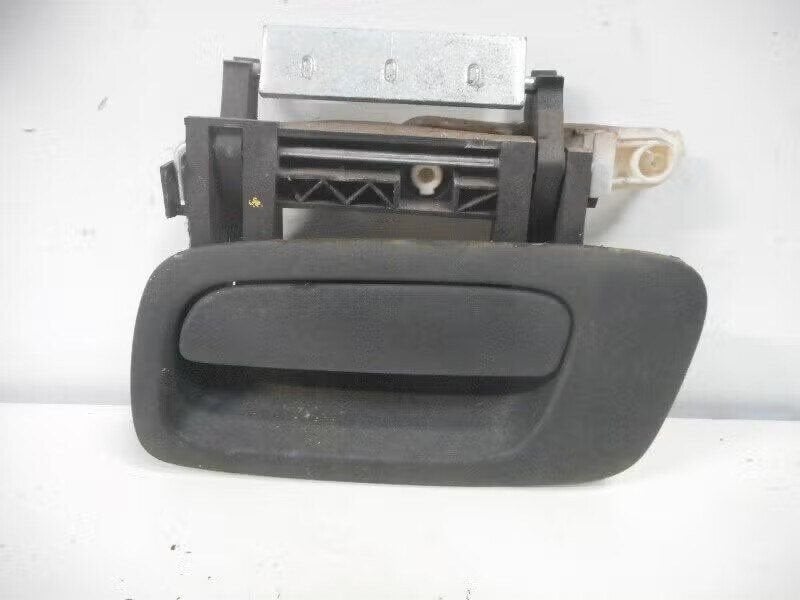 PORTIERGREEP BUITEN LINKS ACHTER Opel Zafira (F75), Bahnhofsplatz 65423 Rüsselsheim am Main, DE, Enlèvement ou Envoi, Opel, Opel Automobile GmbH