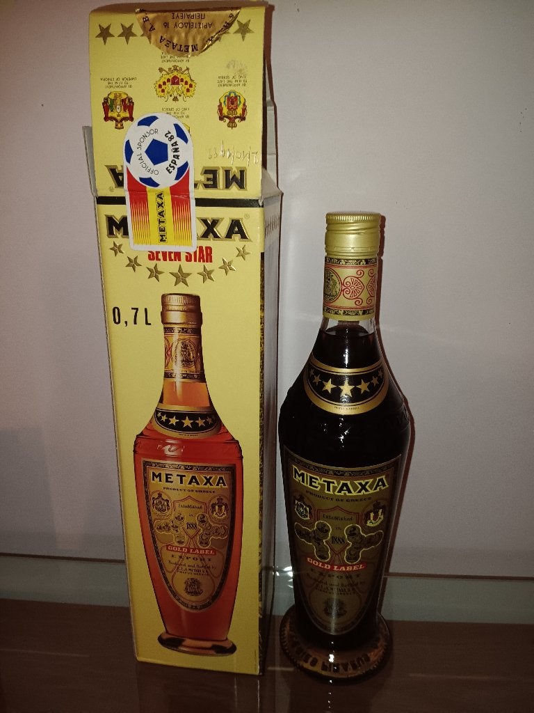 Fles Metaxa 7 stars gold label export uit 1982 0,7 l, Verzamelen, Ophalen, Overige gebieden, Overige typen, Zo goed als nieuw