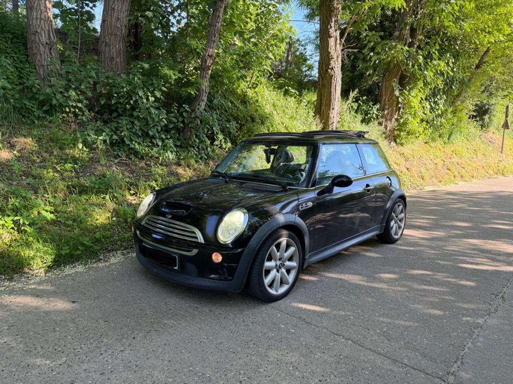 MINI COOPER S 1.6i * 163 PK * OPEN DAK * XENON * NAVI *, Auto's, Voorwielaandrijving, 4 zetels, https://public.car-pass.be/vhr/2ca29dd4-e318-4fa9-a170-946f21b6d627