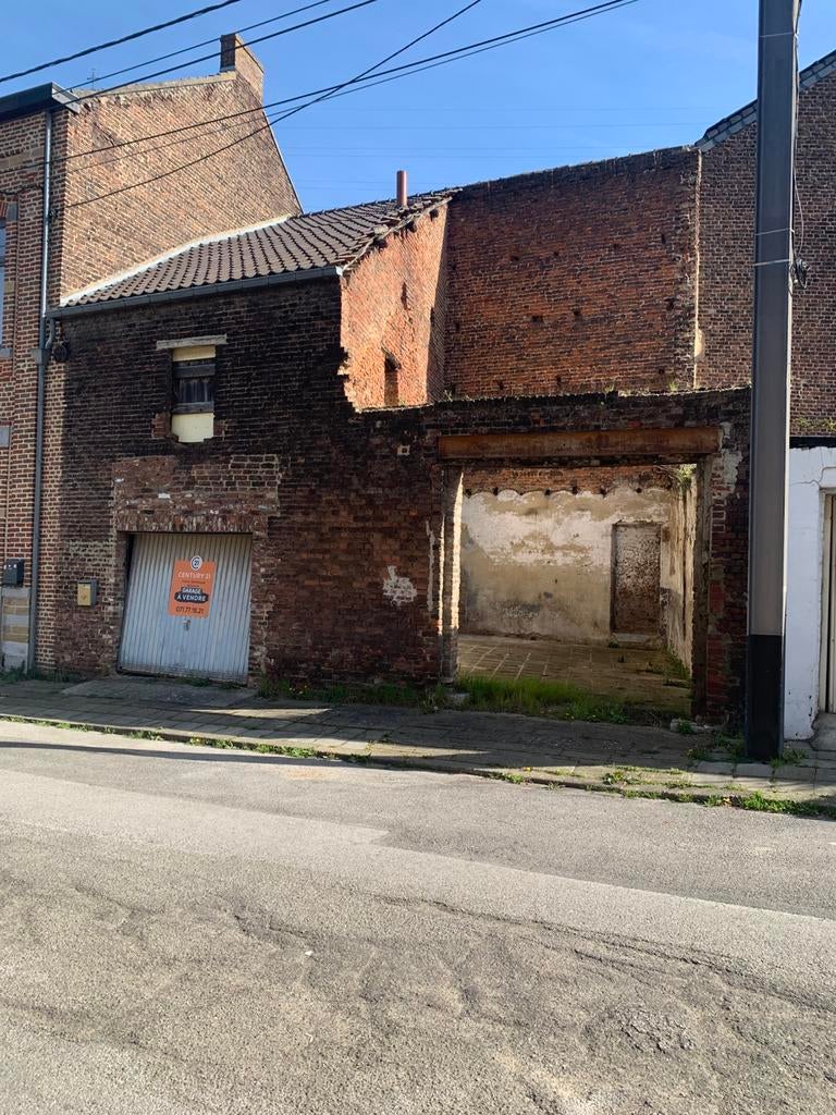 2 garage à vendre Auvelais