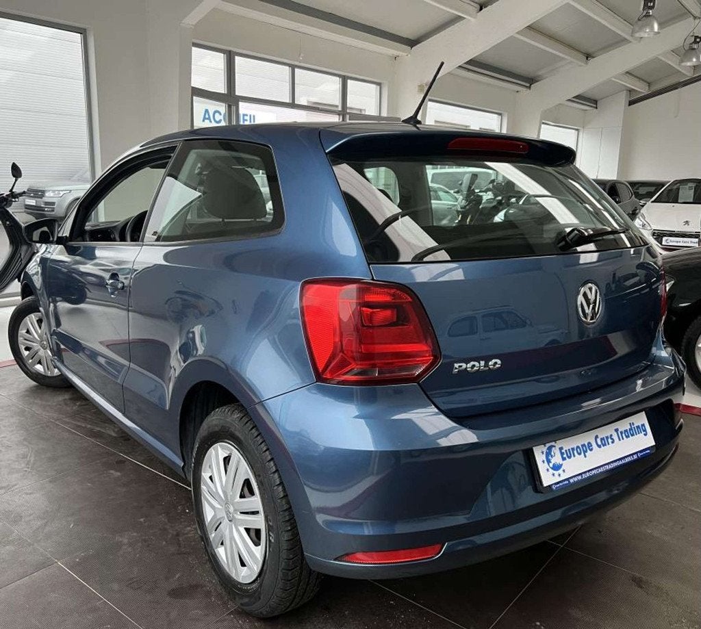 Volkswagen Polo 1.0 i 60CH 1ÈRE MAIN GAR 12M (bj 2016), Auto's, Stof, Gebruikt, Zwart, Blauw