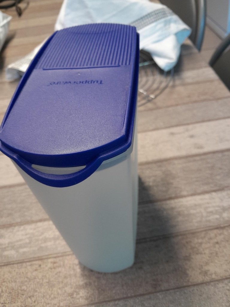 Bocal de rangement Tupperware 2,2 litres, Enlèvement ou Envoi, Boîte de conservation, Comme neuf, Avec couvercle