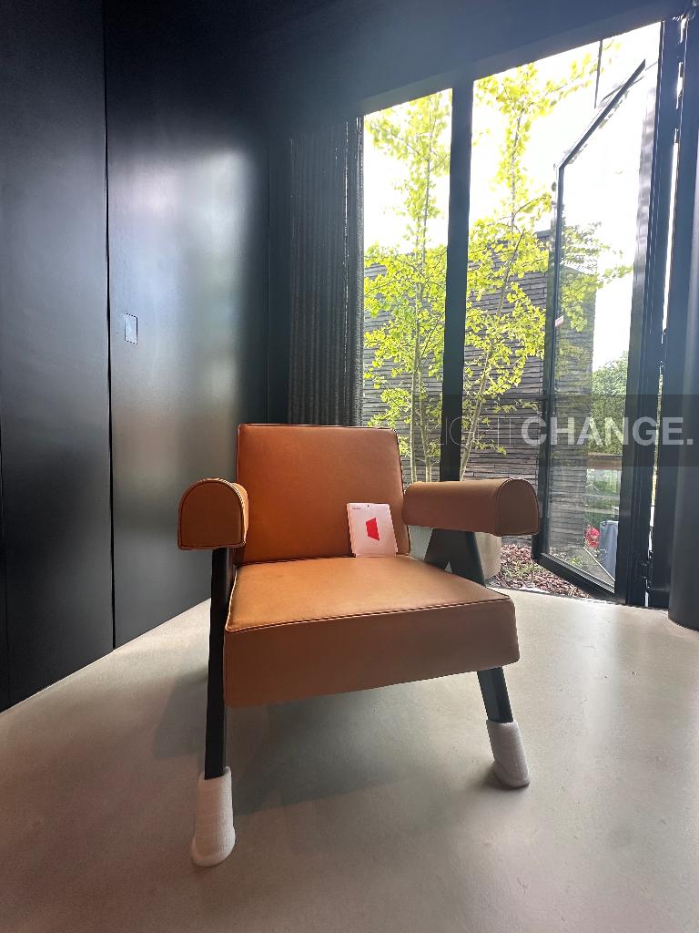 Cassina Capitol Complex Armchair I Zie ook LC2, LC4 NIEUW, Enlèvement, Neuf, Bois, High-end Furniture