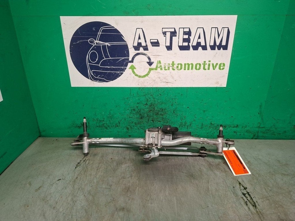 MOTEUR + TRINGLERIE ESSUIE GLACE AVANT Audi A4 Avant (B8), Auto-Union-Straße  1,
85057  Ingolstadt, DE, Info@audi.de, Audi, Utilisé