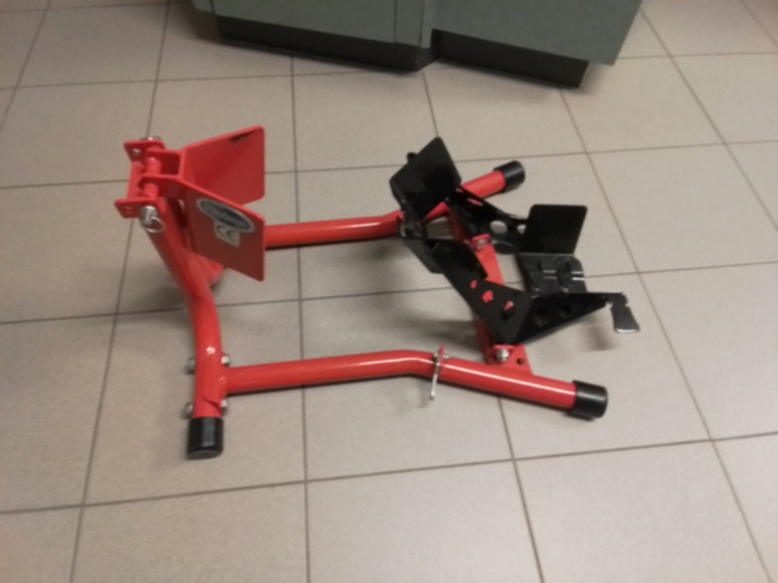 Motor staander, Ophalen