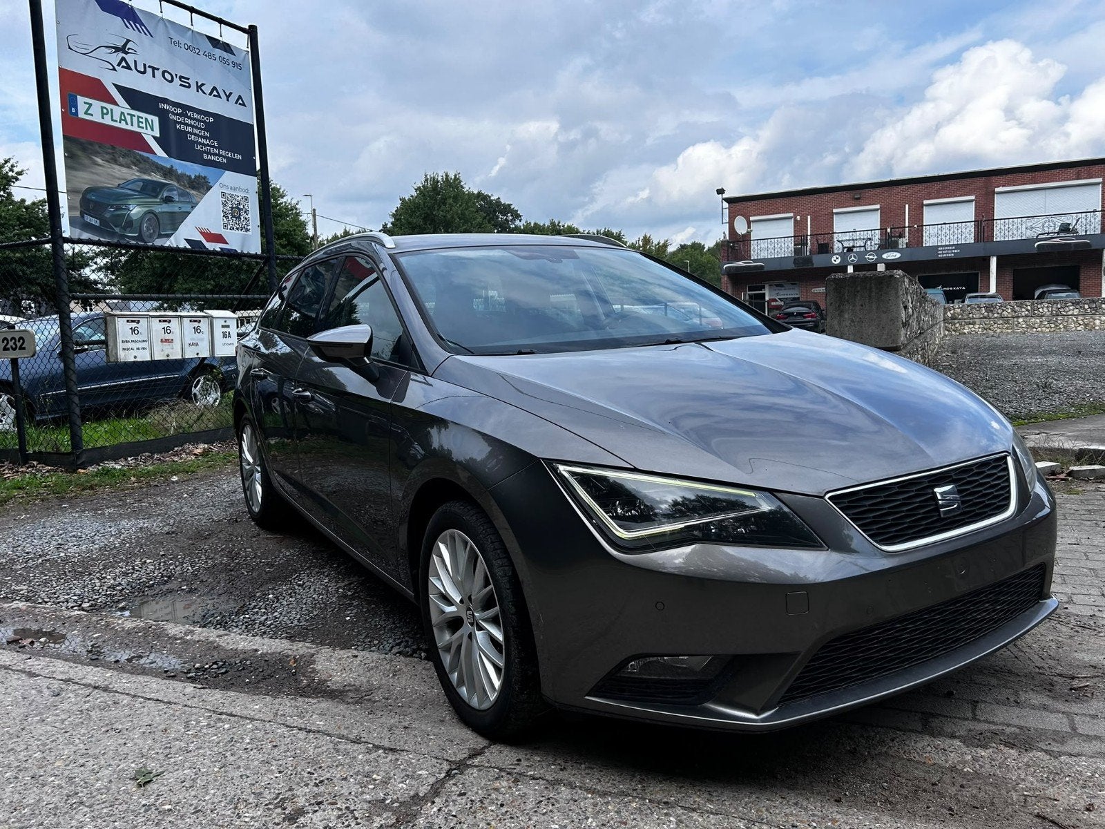 Seat leon 1.4 benziene bj 2014 met 191.000, Autos, 90 kW, Euro 5, Achat, 4 portes