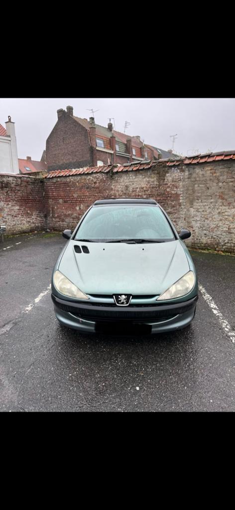 Peugeot 206 1,1 essence tres bon etat, Autos, Achat, Particulier, Essence
