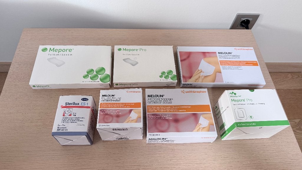Lot met dozen medische steriele wondverbanden en kompressen, Diversen, Ophalen of Verzenden, Gebruikt