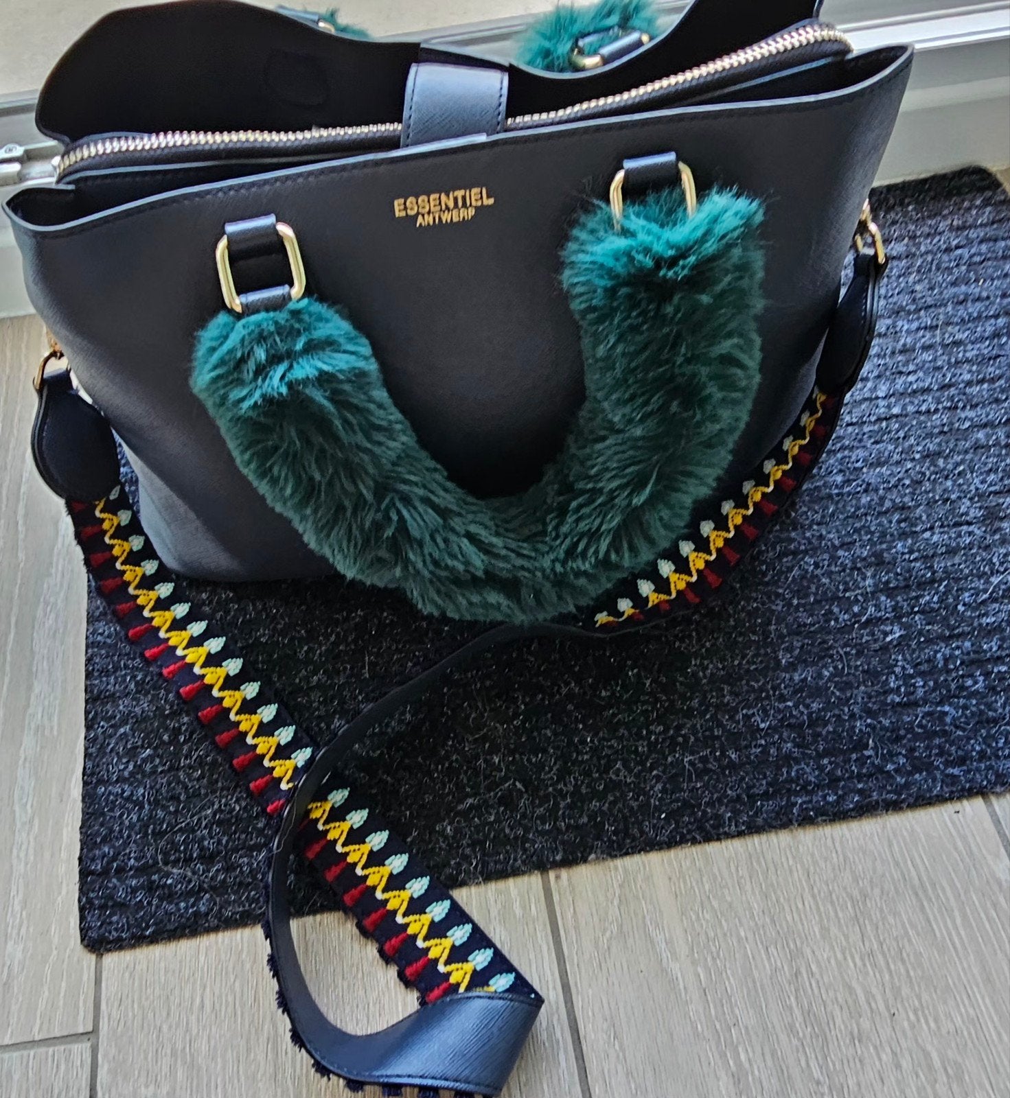 ESSENTIËL HANDTAS, Bijoux, Sacs & Beauté, Enlèvement ou Envoi, Comme neuf, Bleu, Autres types