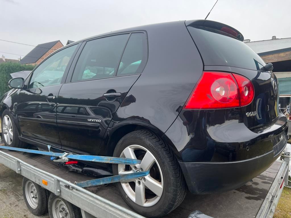 Volkswagen Golf BJ-2011, Entreprise, Boîte manuelle, 5 portes, 5 places