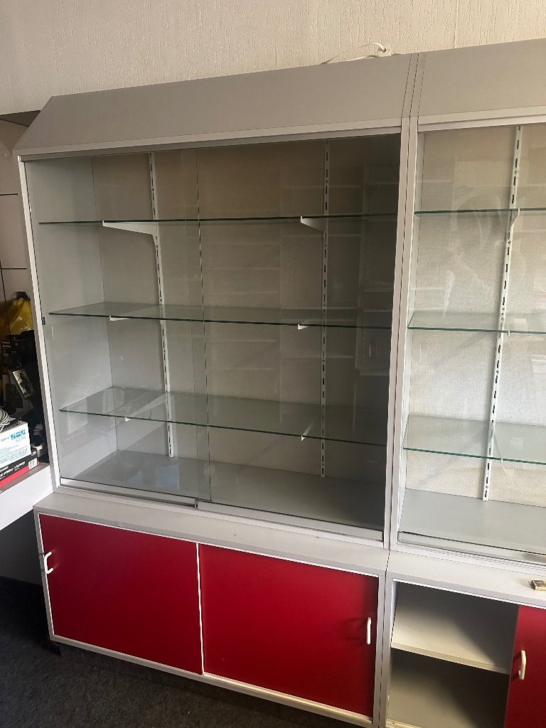 Vitrine kasten, Avec porte(s), 25 à 50 cm, Autres essences de bois, Comme neuf