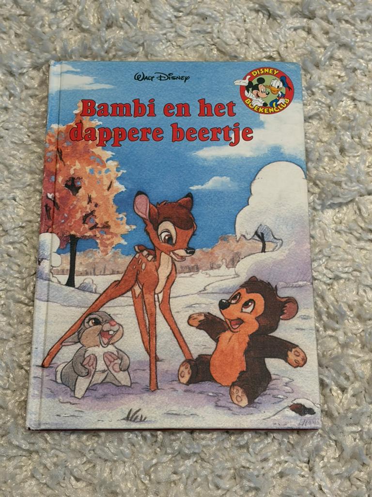 Disney boekenclub - Bambi en het dappere beertje, Boeken, Ophalen of Verzenden, Gelezen, Jongen of Meisje, Fictie algemeen