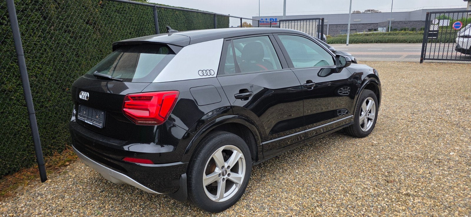 Audi Q2 1.4 Benzine Automaat  ., Auto's, Automaat, Parkeersensor, Bedrijf, Euro 6