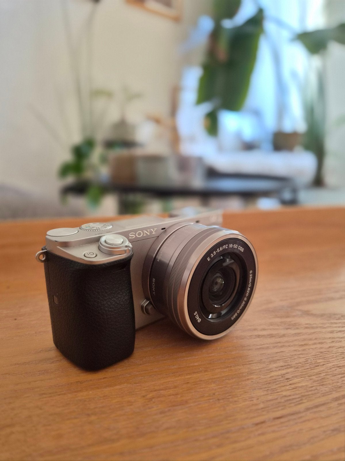 Sony a6000 + kitlens + variabele nd filter + manfrotto, Audio, Tv en Foto, Ophalen