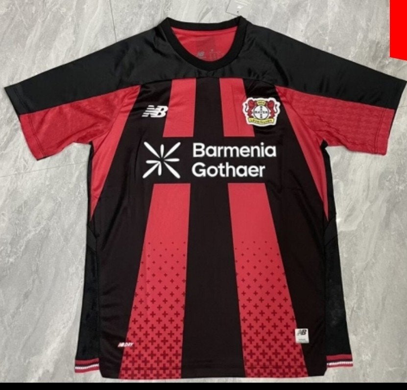 Bayer Leverkusen Voetbal Thuisshirt Orgineel Nieuw 2026, Enlèvement ou Envoi