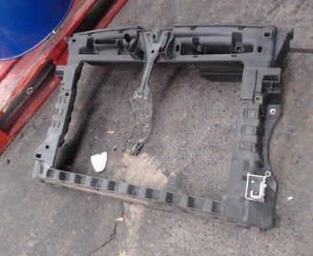 Support radiateur VW Touran 1.6TDi 77kw 2010-2015 LP/15469, Enlèvement, Utilisé
