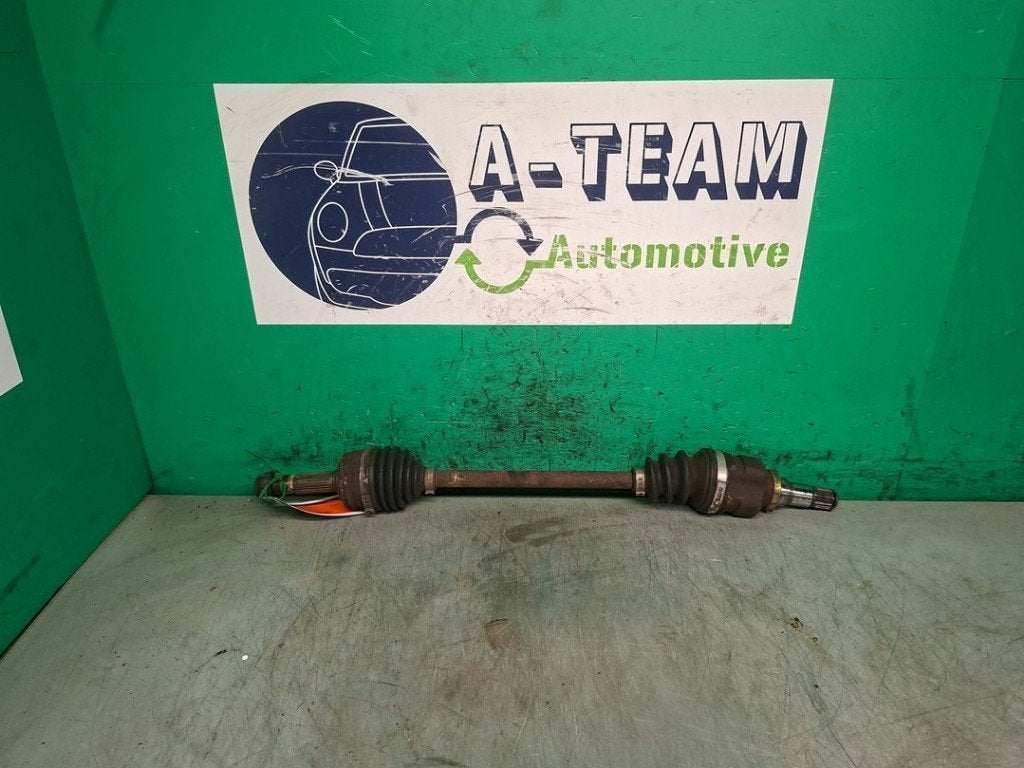 CARDAN AVANT GAUCHE (TRANSMISSION) Peugeot 107, Kontakt-peugeot@peugeot.com, Utilisé, Peugeot Deutschland GmbH, Bahnhofsplatz
65423  Rüsselsheim, DE