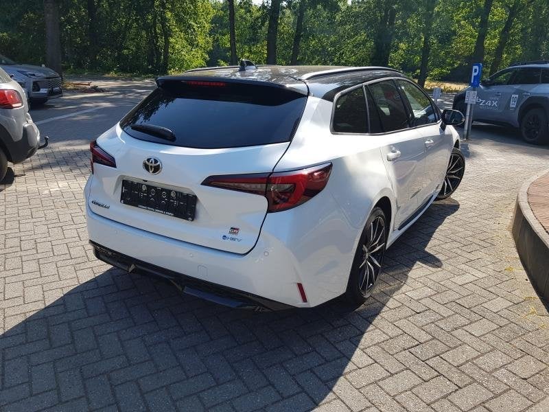 Toyota Corolla GR Sport 1.8HEV, Auto's, Automaat, 72 kW, Corolla, Wit