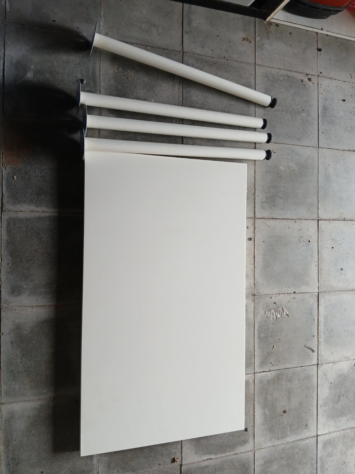 IKEA witte tafel of bureau 60X120, Ophalen