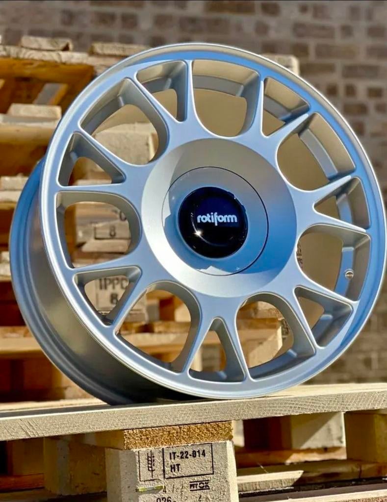 Rotiform TUR-R Satijngrijs 19 5x112/114.3, Auto-onderdelen, Banden en Velgen, Band(en)