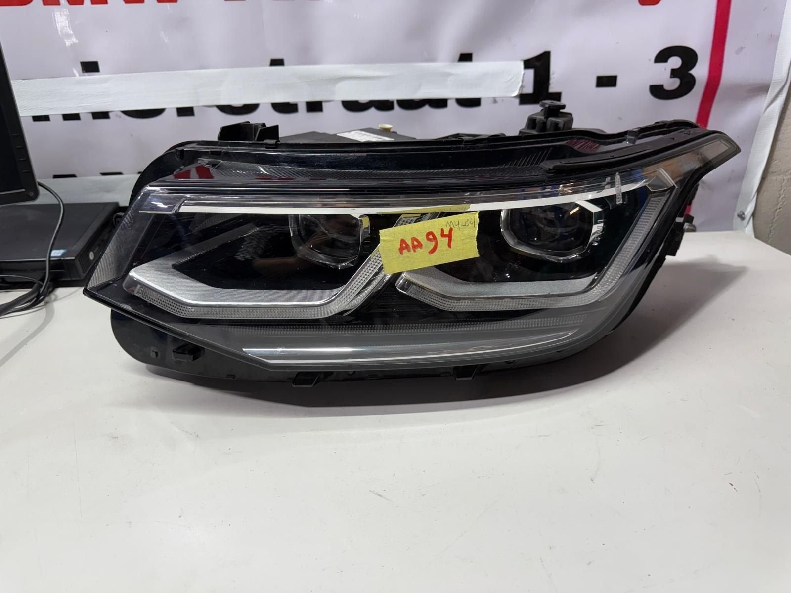 Volkswagen Tiguan Koplamp, Autos : Pièces & Accessoires, Éclairage, Utilisé, Enlèvement ou Envoi