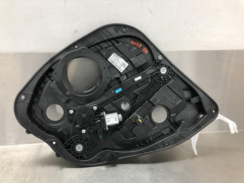 MECANISME VITRE ARRIÈRE DROIT i30 Fastback (PDEBA / PEDBC), Dhr. M. Roggen, Stadsweg 37 37
9917 PV  WIRDUM GR., NL, Hyundai, Utilisé