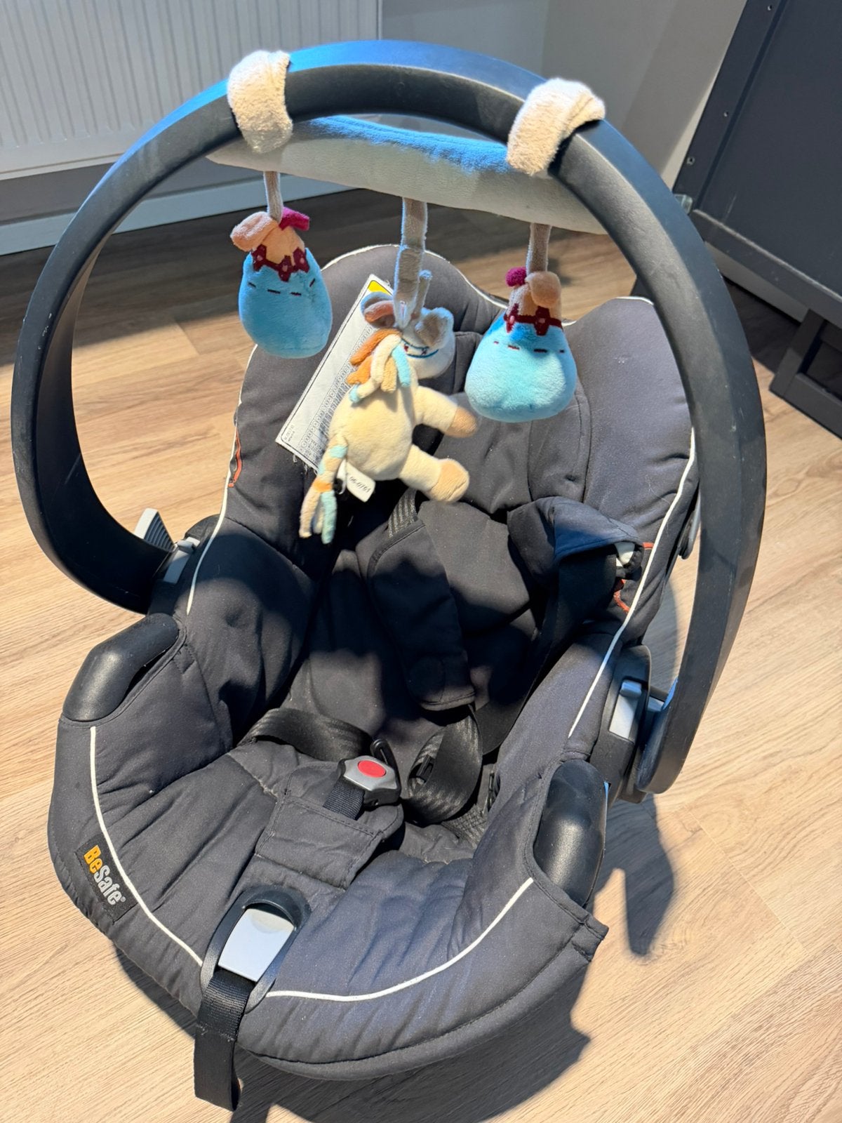 BeSafe baby-autostoel (groep 0+, 0-13 kg), Kinderen en Baby's, Autostoeltjes, Ophalen, Gebruikt, 0 t/m 13 kg, Autogordel