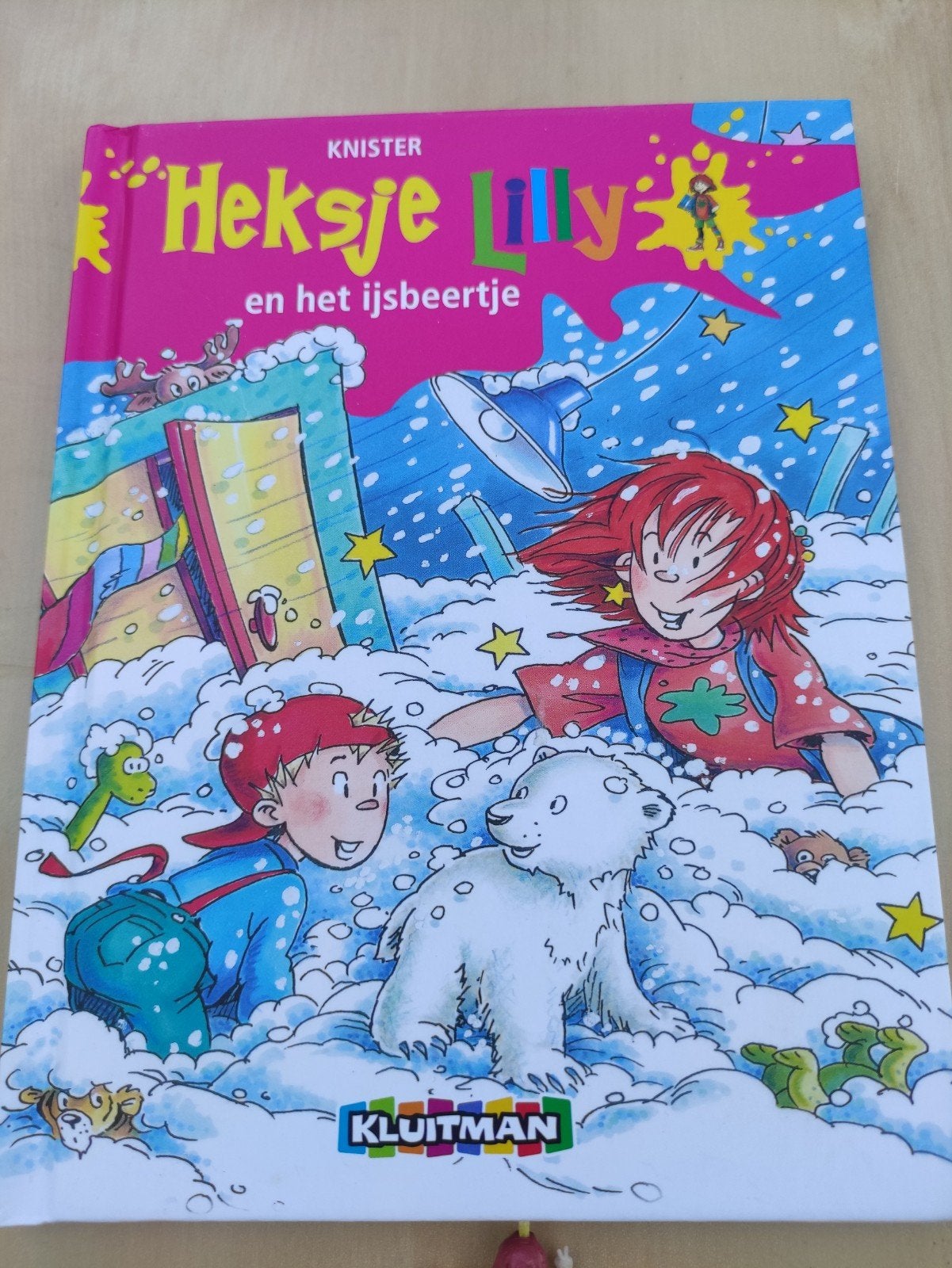 Knister - Heksje Lilly en het ijsbeertje, Ophalen, Knister