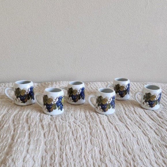 6 petites tasses à liqueur en porcelaine française, Collections, Enlèvement ou Envoi, Porcelaine