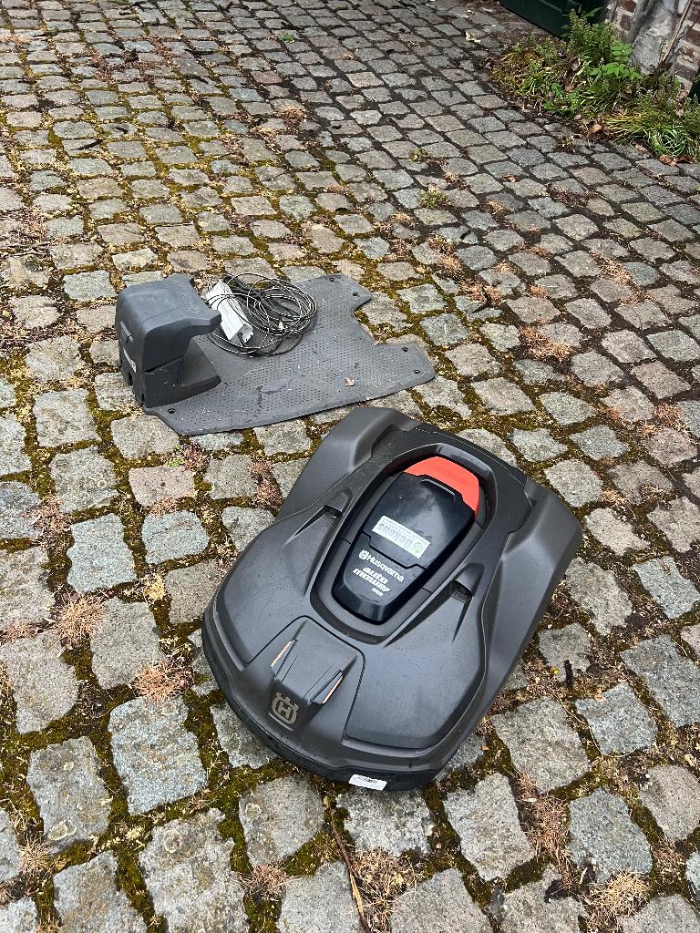 3x HusqVarna 450x. (1 slechts 45uur) 4000euro voor de 3, Ophalen, Gebruikt