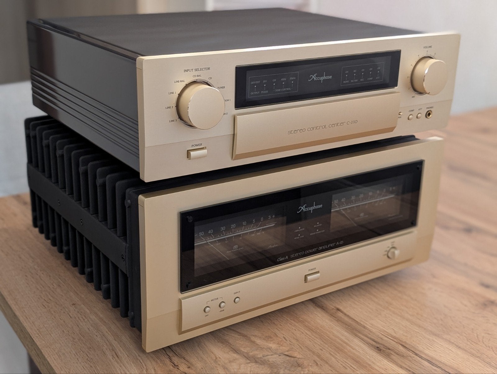 Accuphase A-45 + Accuphase C-2110 met phono module AD-20, Audio, Tv en Foto, Ophalen, Zo goed als nieuw, Stereo