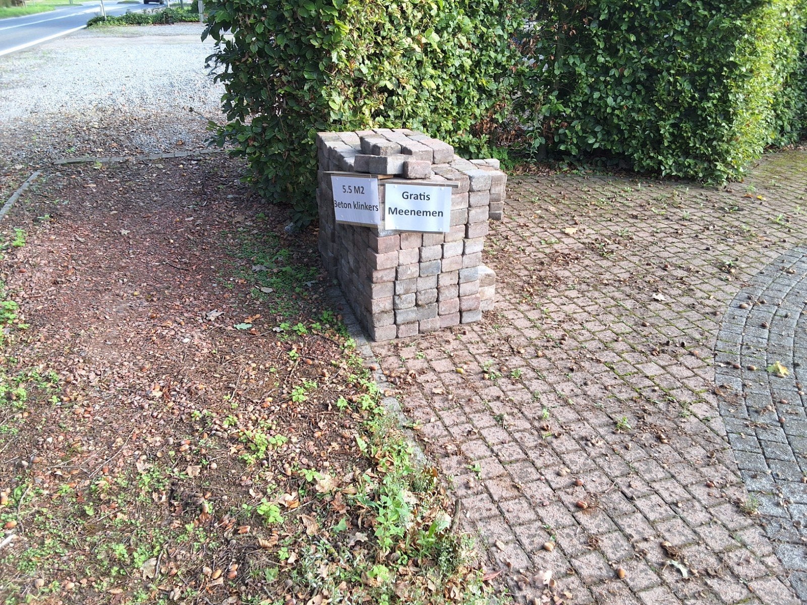 Beton kasseien  - 5,5 m2 - gratis, Ophalen