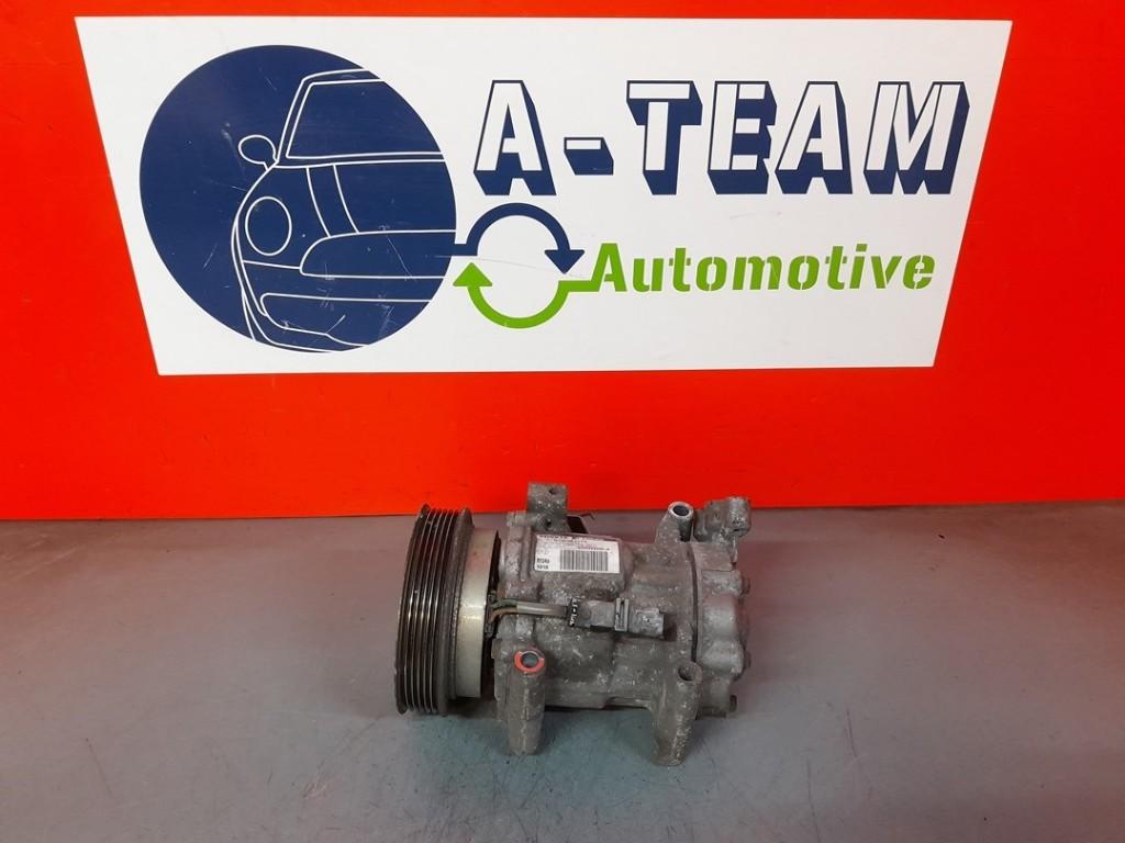 AIRCO POMP Renault Clio III (BR / CR) (8200953359A), Auto-onderdelen, Airco en Verwarming, Renault, Gebruikt
