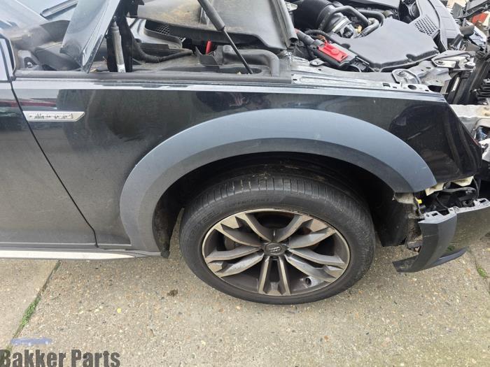 Scherm rechts-voor van een Audi A4 (LY9T), Gebruikt, -, -, Audi